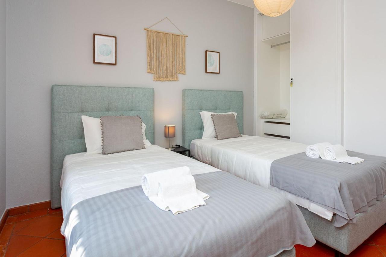Gorgeous 2Bdr Apartment W/Patio & Pool By Lovelystay วิลาโมรา ภายนอก รูปภาพ