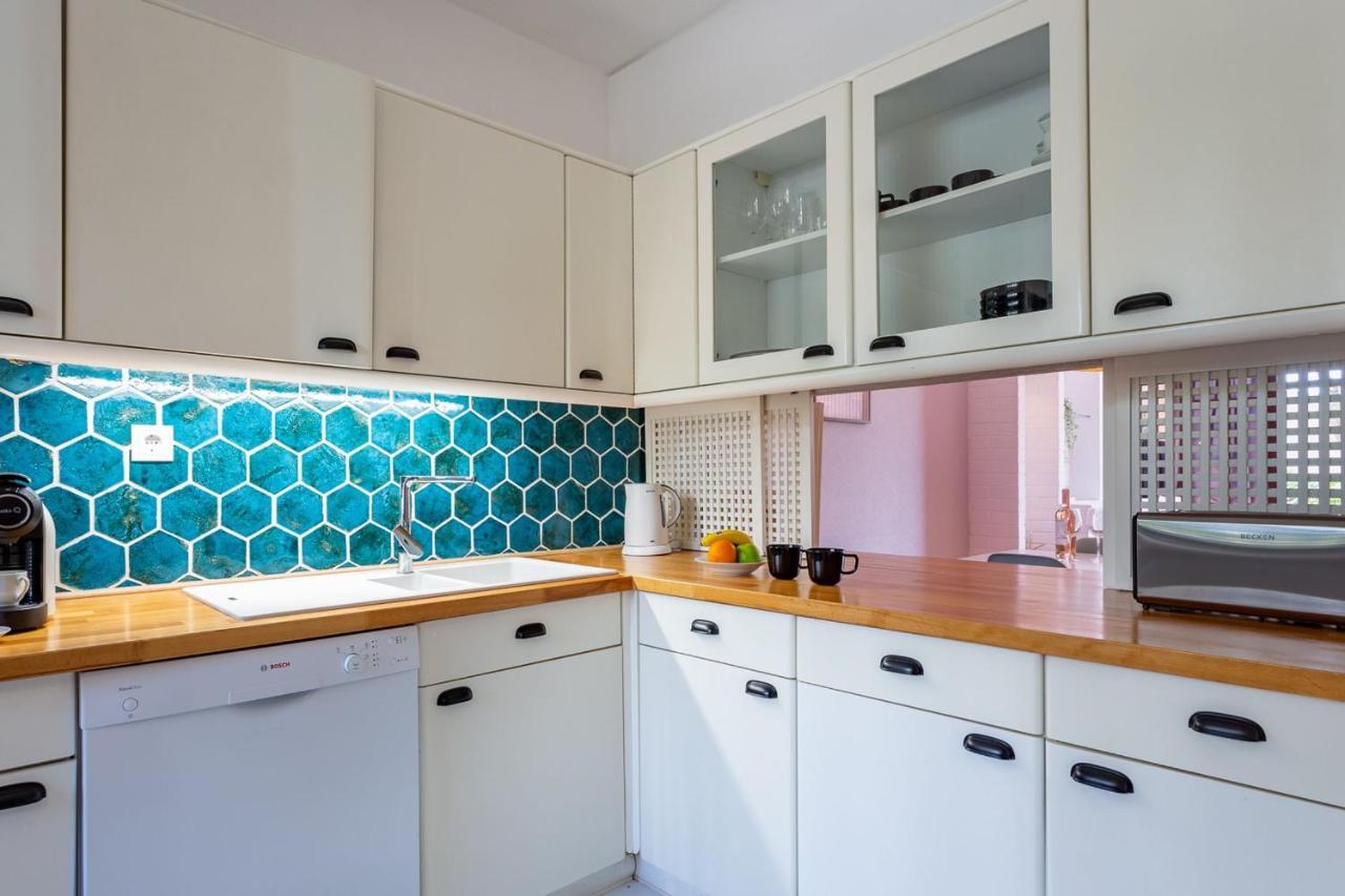 Gorgeous 2Bdr Apartment W/Patio & Pool By Lovelystay วิลาโมรา ภายนอก รูปภาพ